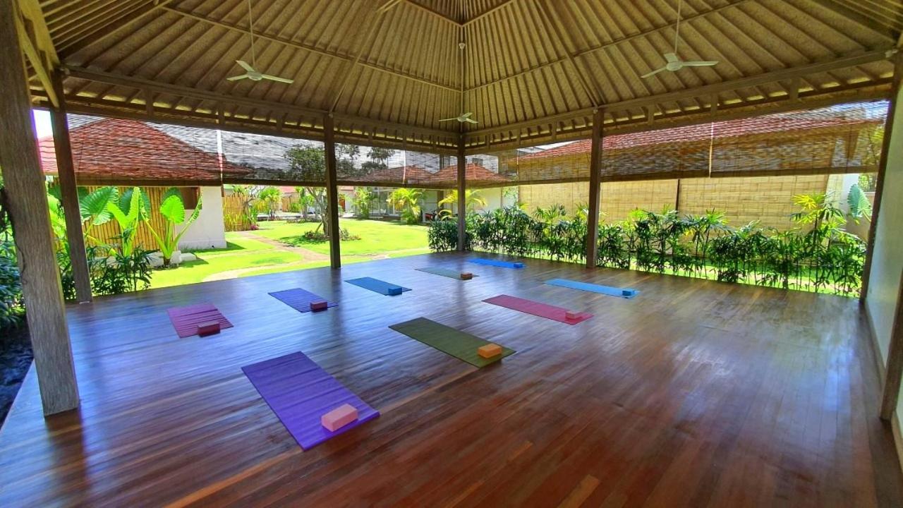 Hotel United Colors Of Bali Canggu Esterno foto