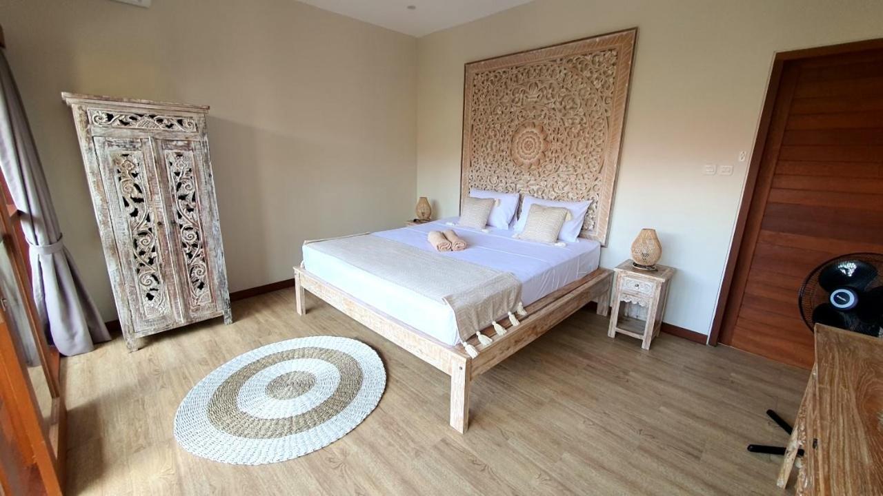 Hotel United Colors Of Bali Canggu Esterno foto