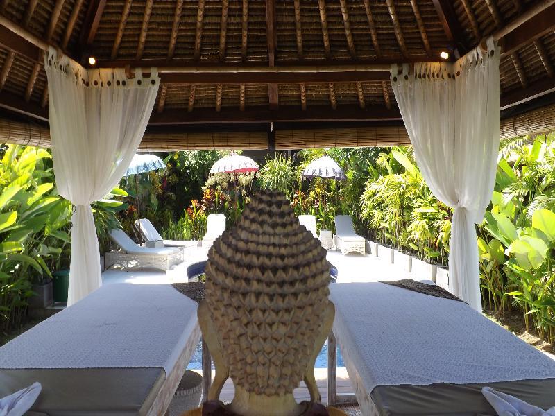 Hotel United Colors Of Bali Canggu Esterno foto