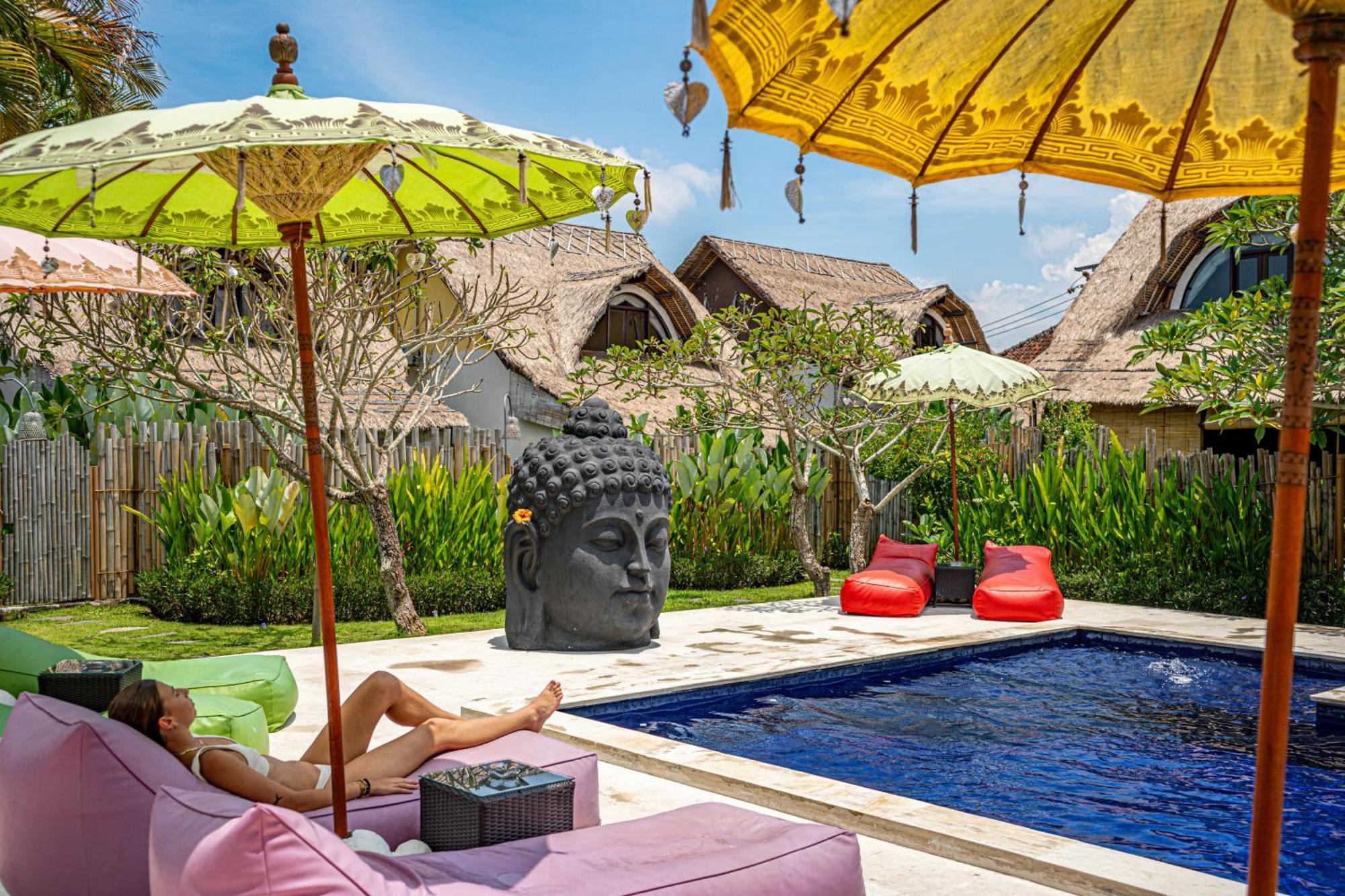 Hotel United Colors Of Bali Canggu Esterno foto