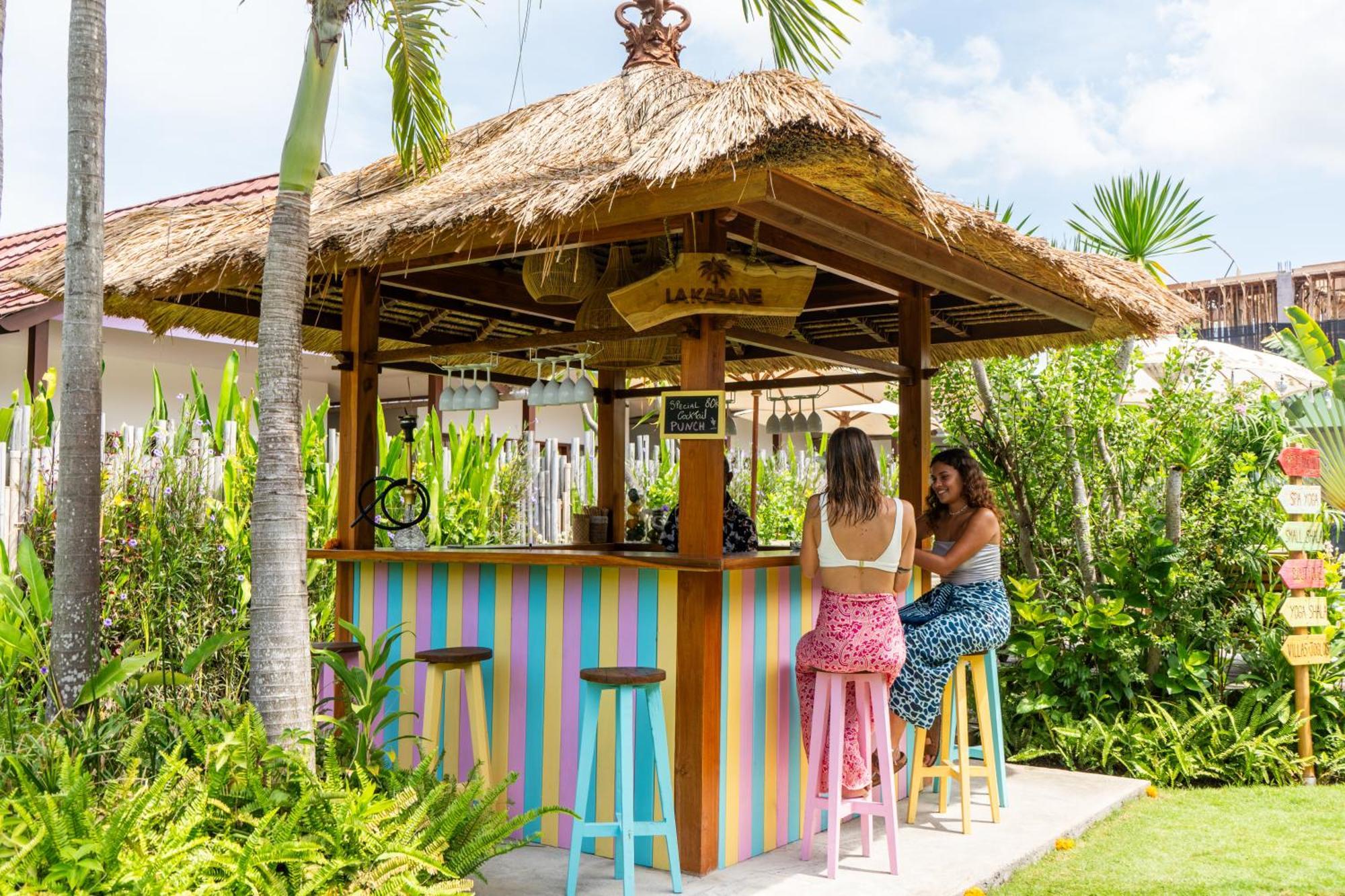 Hotel United Colors Of Bali Canggu Esterno foto