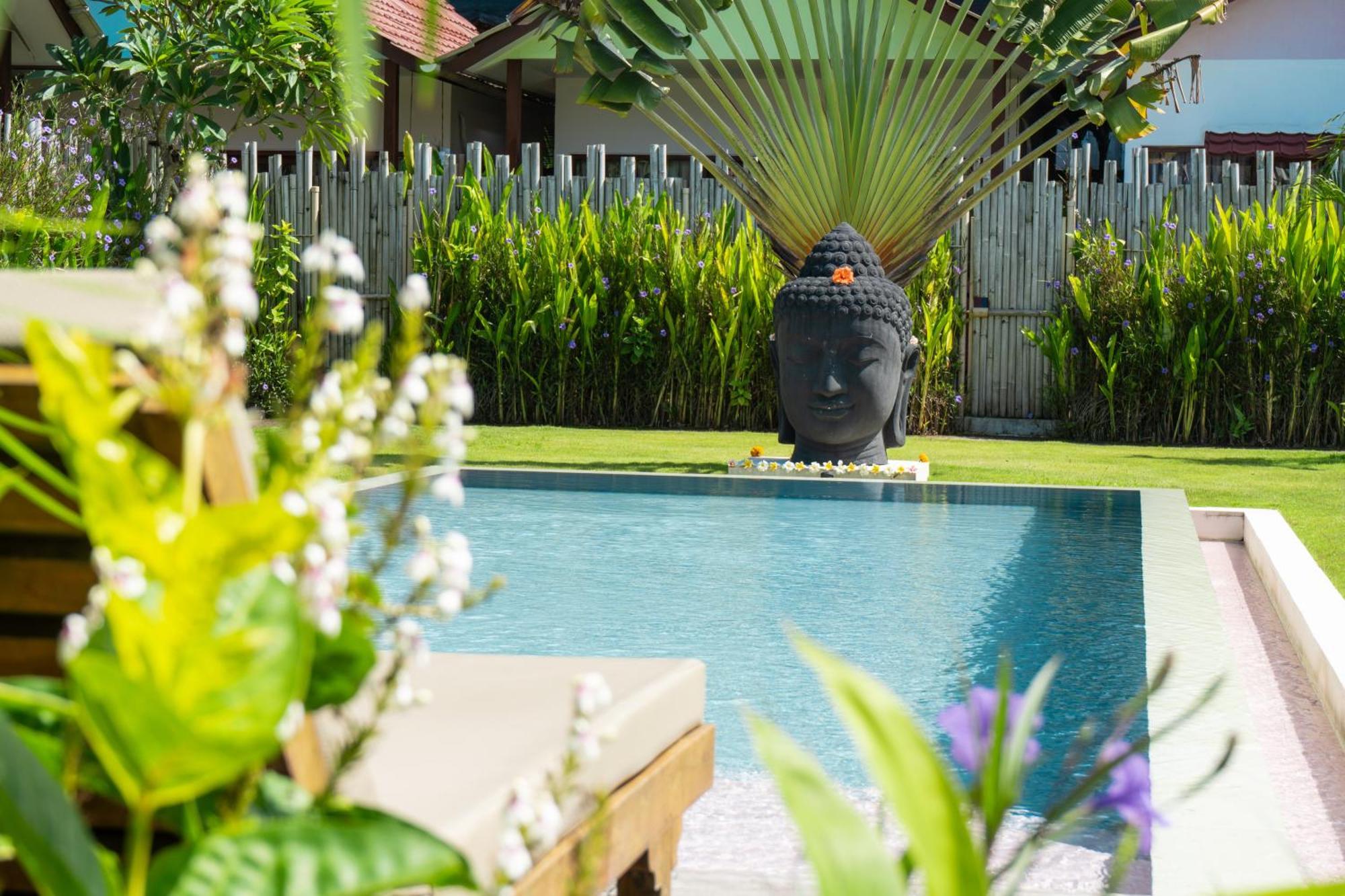 Hotel United Colors Of Bali Canggu Esterno foto