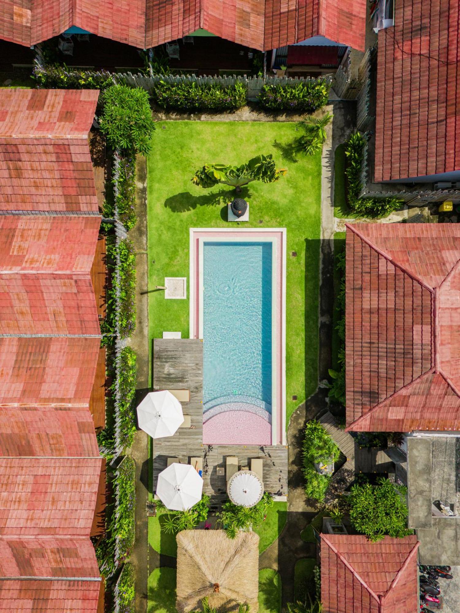 Hotel United Colors Of Bali Canggu Esterno foto