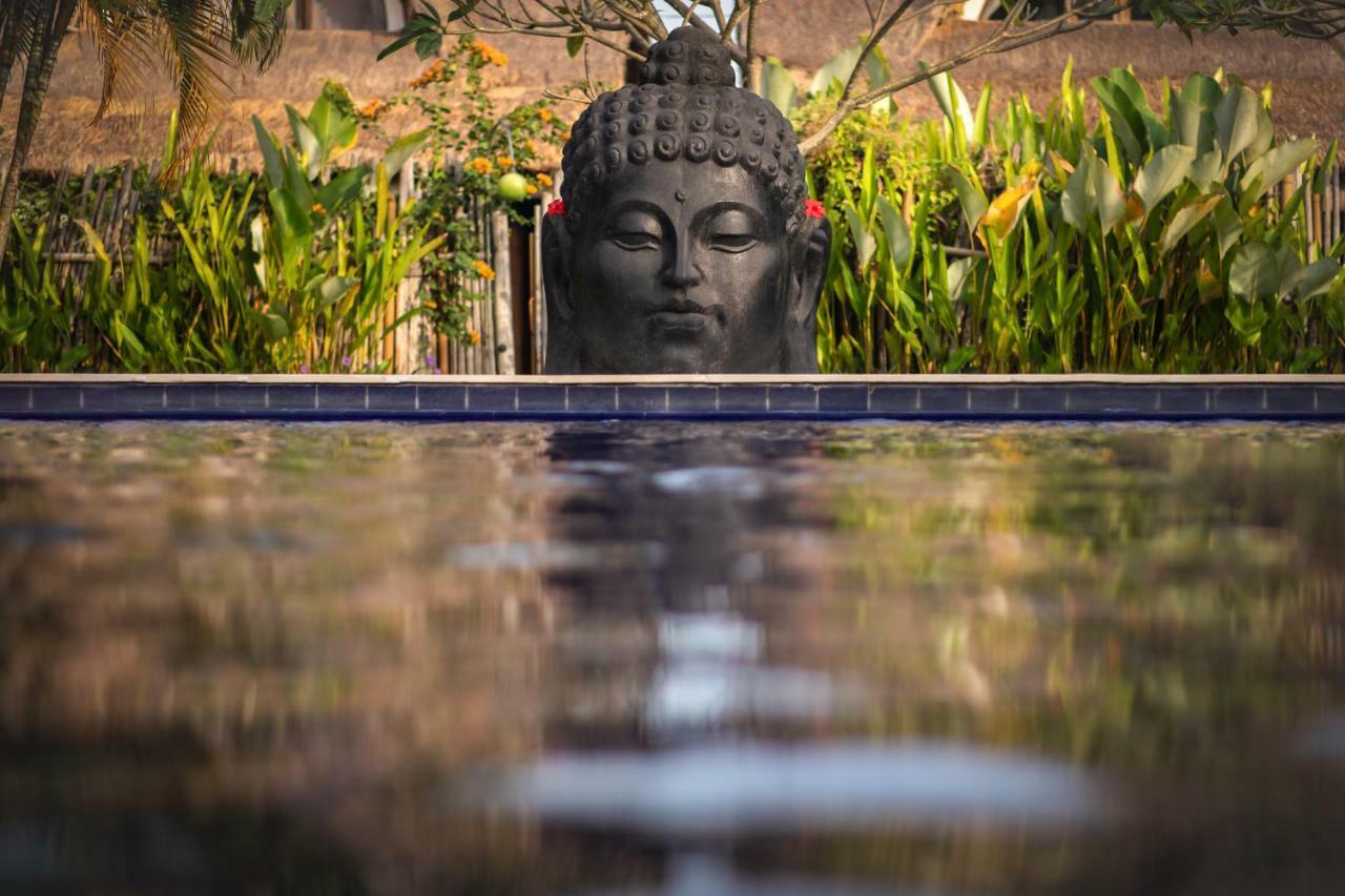 Hotel United Colors Of Bali Canggu Esterno foto