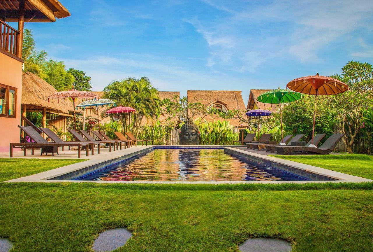 Hotel United Colors Of Bali Canggu Esterno foto